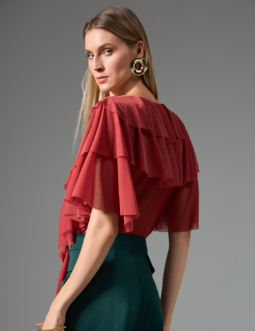 Blusa em Tule com Babados