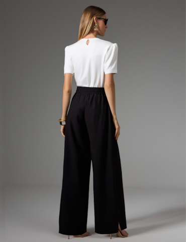 Calça Pantalona com Bolsos