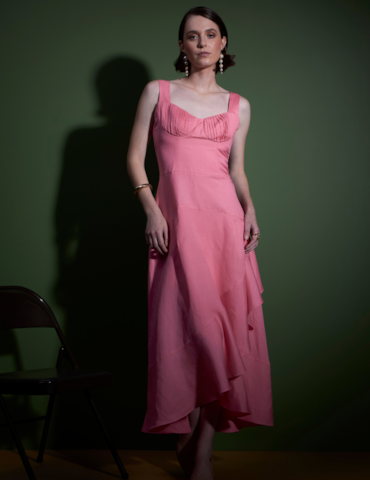 Vestido Midi com Babados