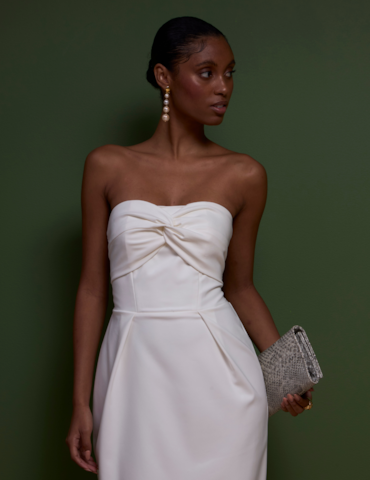 Vestido Midi com Torção